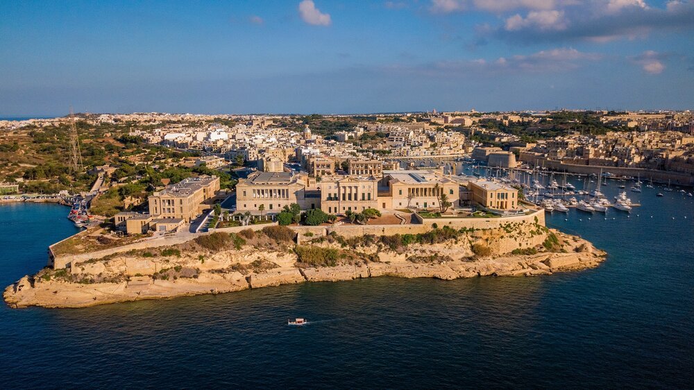 Befestigte Halbinsel im Grand Harbour von Malta aus der Luft