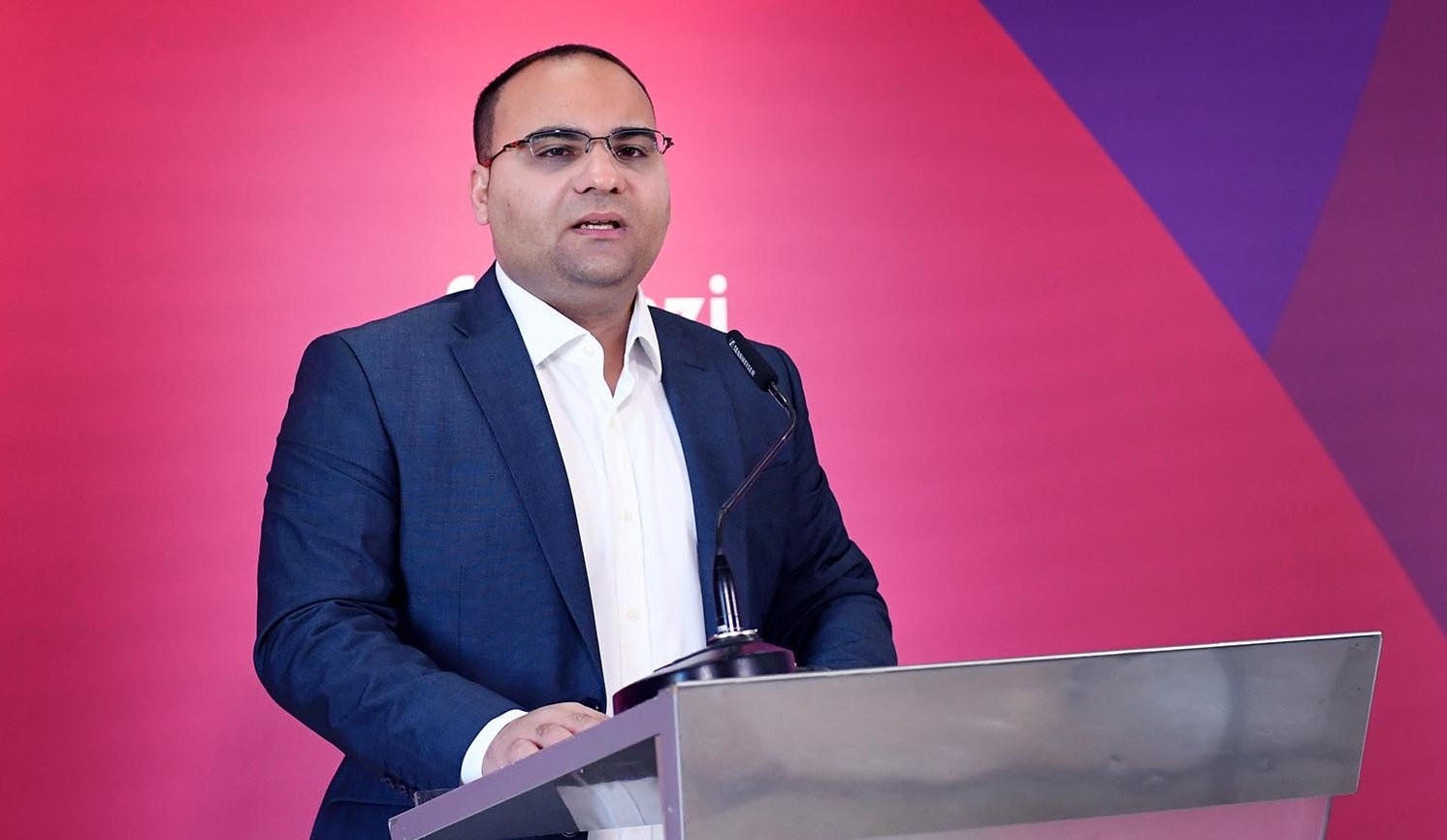 Maltas Finanzminister Clyde Caruana am Rednerpult